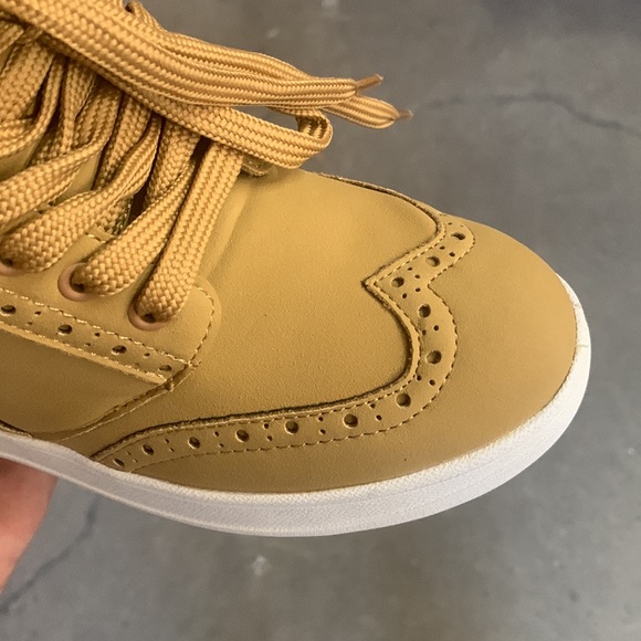 Women’s Lace Up Wedge High Heel Sneaker in Beige Faux Suede and Rubber Sole - Picture 4 of 8